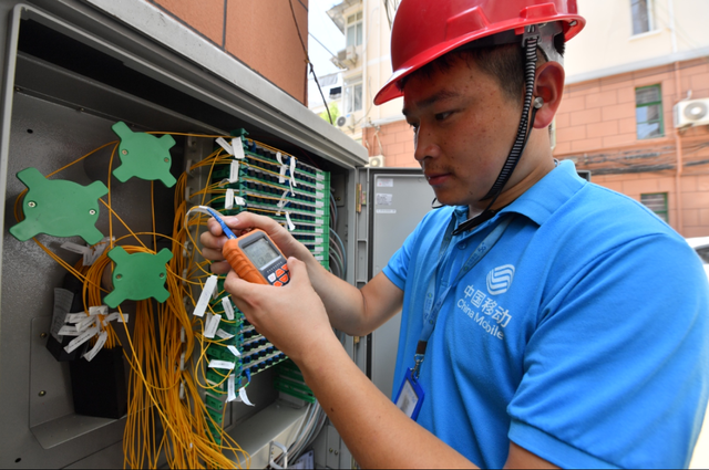 宁静背后的信号 一位通讯维修工的入户时光