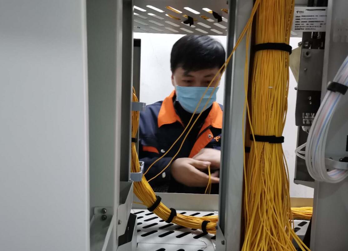 中国电信新疆公司 网络保障有我们，请您放心——通讯设备修理纪实